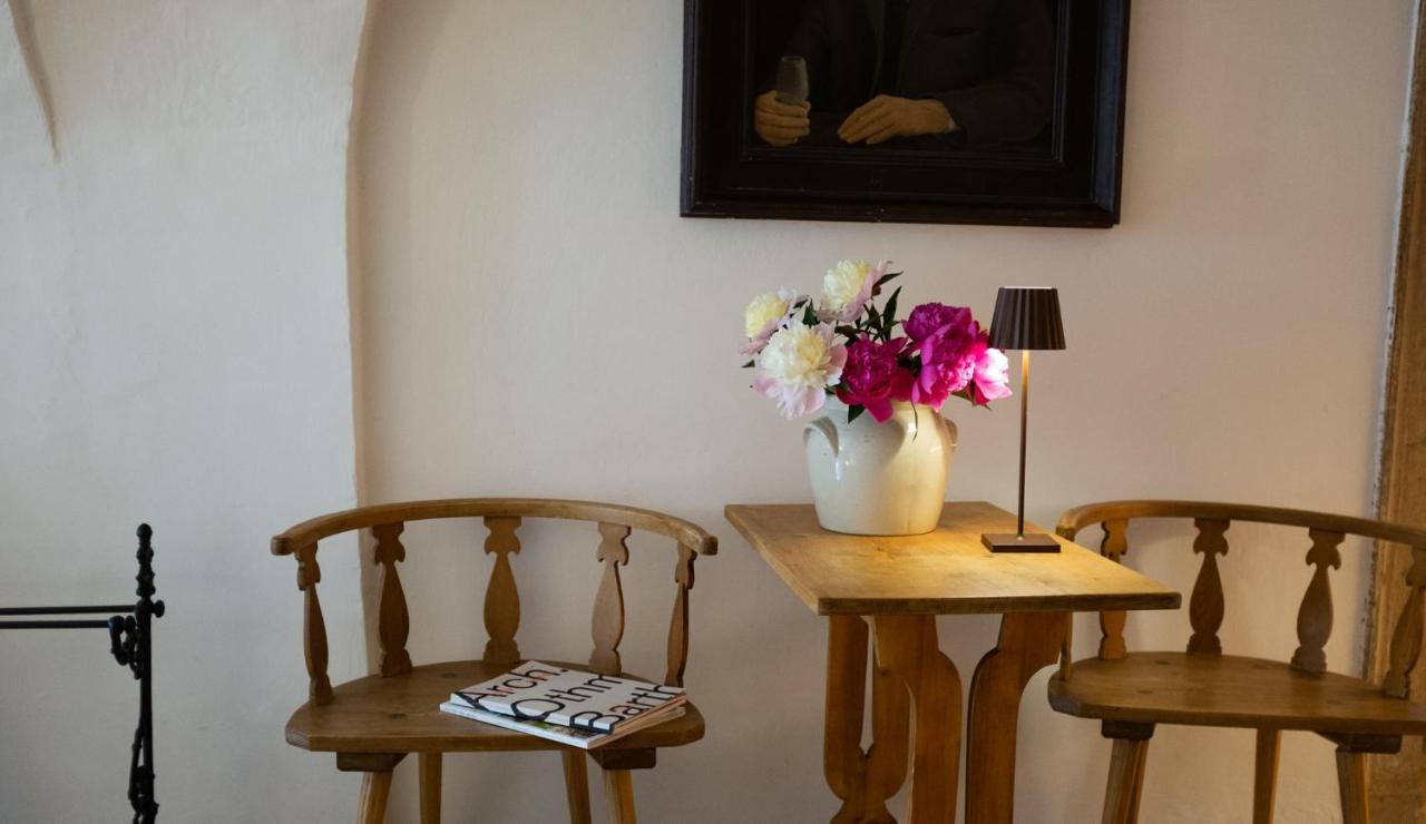 Hotel Weisses Roessl à Caldaro Extérieur photo