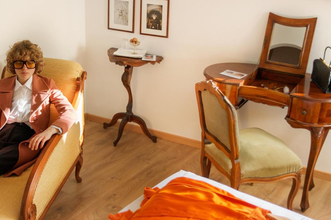 Hotel Weisses Roessl à Caldaro Extérieur photo