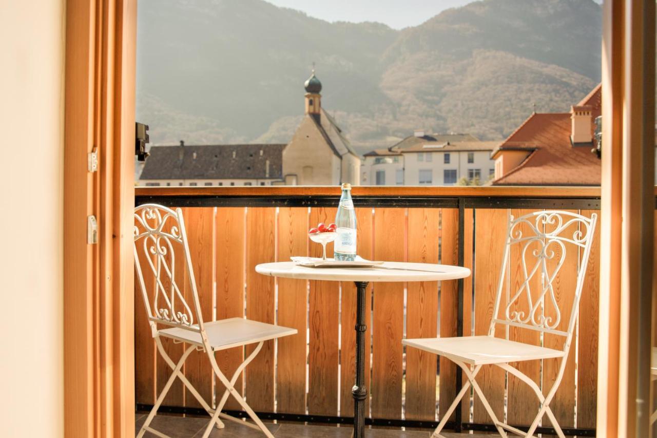 Hotel Weisses Roessl à Caldaro Extérieur photo