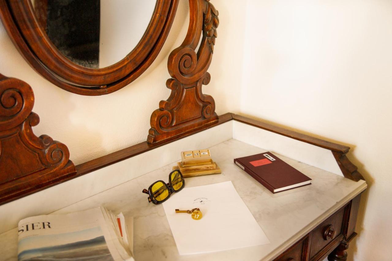 Hotel Weisses Roessl à Caldaro Extérieur photo