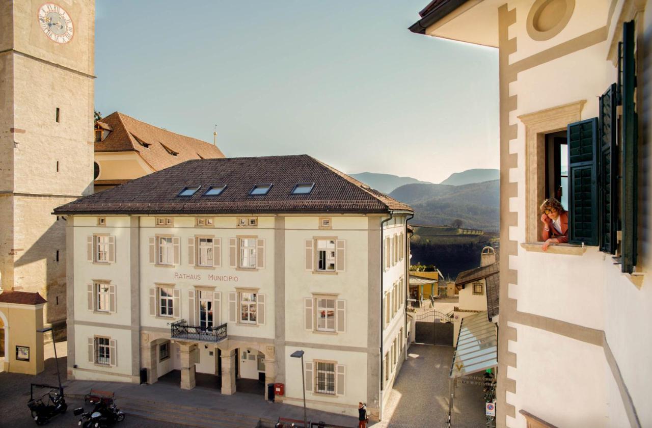 Hotel Weisses Roessl à Caldaro Extérieur photo